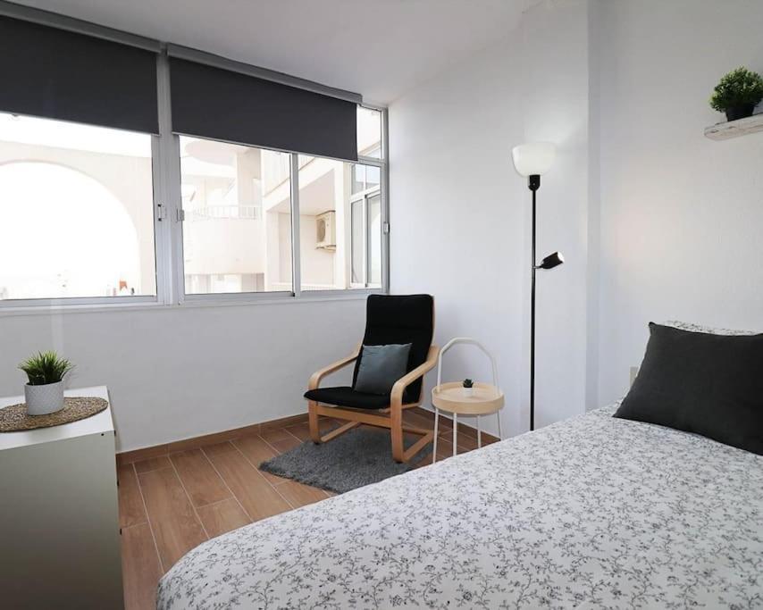 Brand New Apartment. 400 Meters Best Beach Торевиеха Екстериор снимка